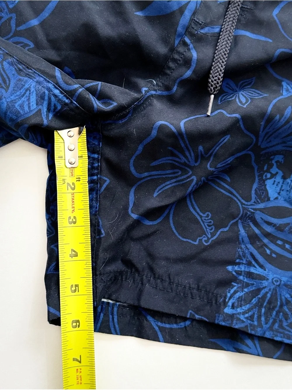 Vtg Mens Big Dogs Size Medium Swim Trunks